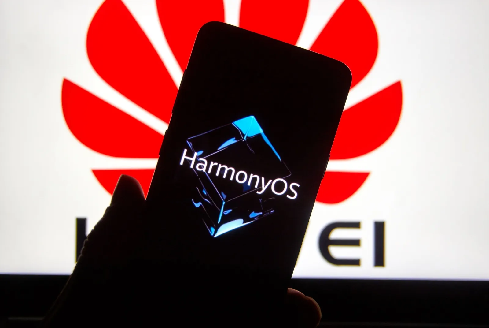 Huawei Heads to U.S. Trial After Eight-Year Sanctions and IP Battle