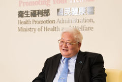 當銀髮族的「安西教練」  前國健署署長吳昭軍：想讓更多長輩走出家門