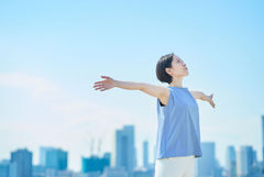 聰明慢老專欄︱容易緊張焦慮？史丹佛研究：5分鐘「循環嘆息呼吸法」，比冥想更有效