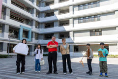 孩子少了，長輩來了！日照中心進校園，「老幼共融」如何成為雙北新解方？