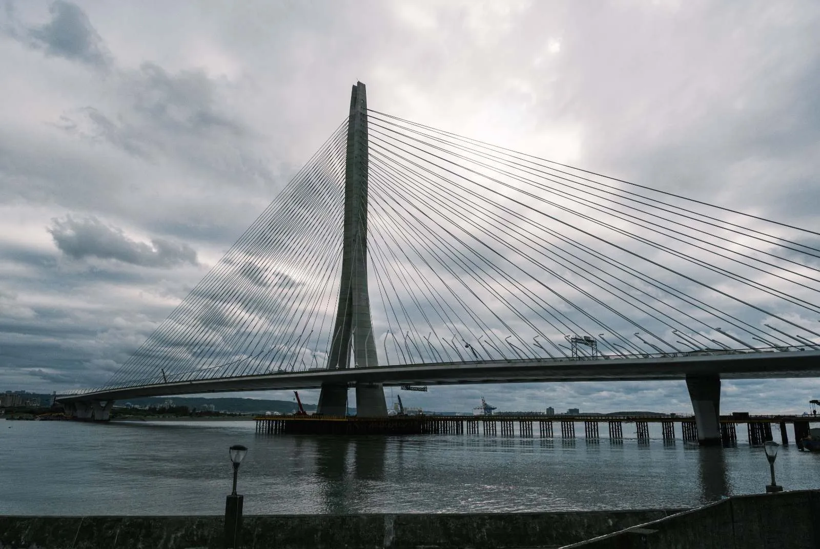 The Bridge That Almost Wasn't: How Taiwan's Engineers Built a World-Class Landmark