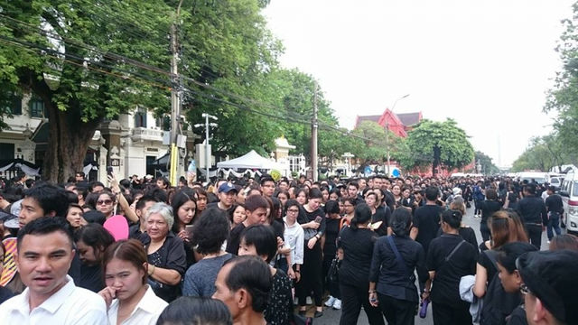 【投書】送泰皇的最後一程──看見泰國的團結