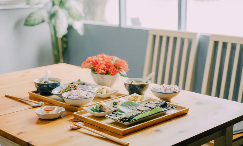 宜蘭蘇澳漁港小村的好食風景,消暑咖啡、冷泉製麵與友善食堂,滿滿心意與手藝
