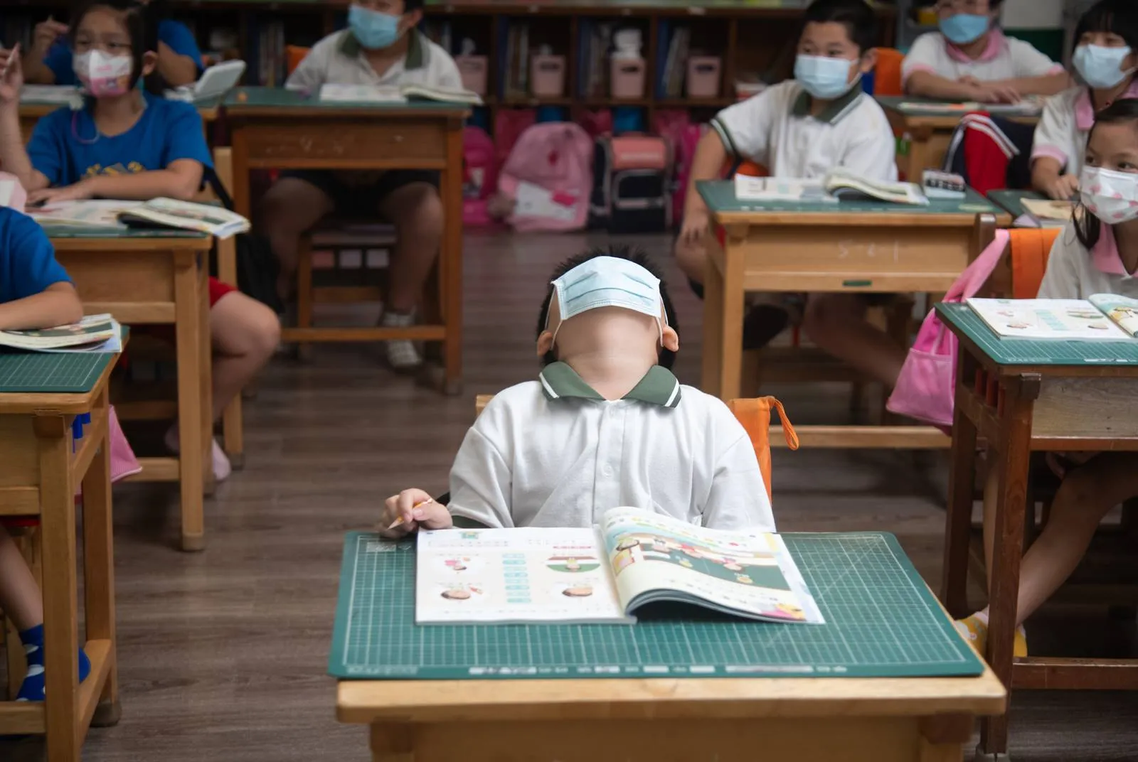 Why are Taiwanese school kids exhausted and afraid of failure?